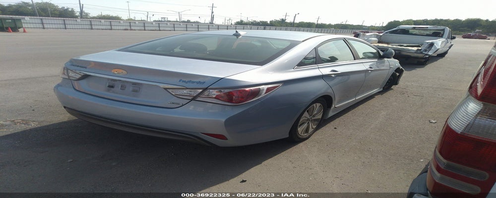 KMHEC4A48DA091438 2013 HYUNDAI SONATA HYBRID photo no. 4