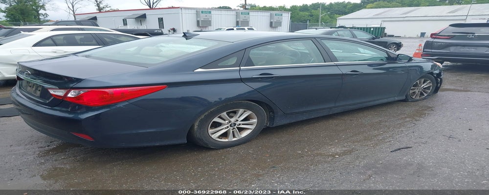 5NPEB4AC0EH932046 2014 HYUNDAI SONATA photo no. 4