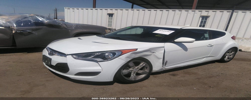 KMHTC6AD9FU227600 2015 HYUNDAI VELOSTER photo no. 2