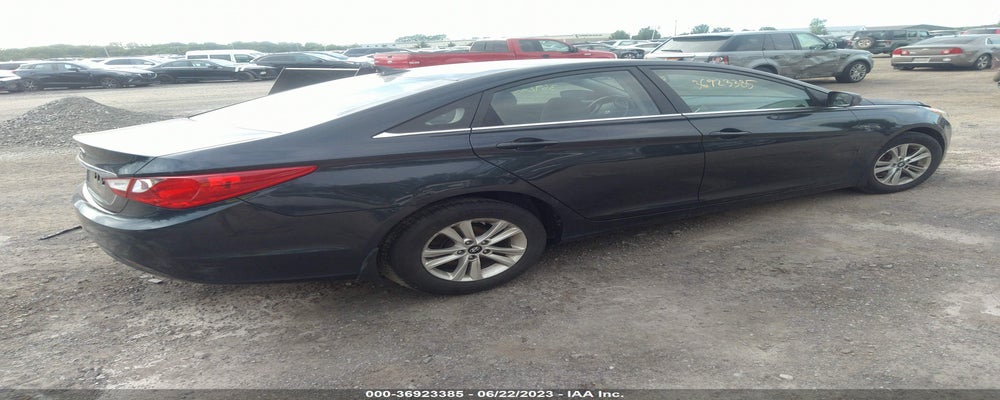 5NPEB4ACXBH298613 2011 HYUNDAI SONATA photo no. 4