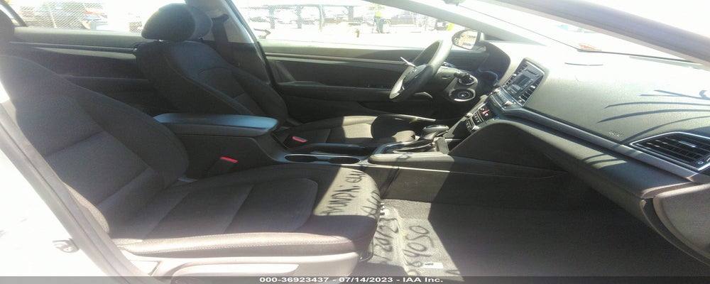 KMHD74LF6JU589050 2018 HYUNDAI ELANTRA photo no. 5