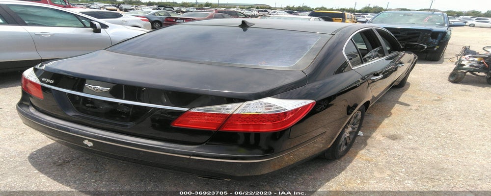 KMHGC4DFXBU125509 2011 HYUNDAI GENESIS photo no. 4