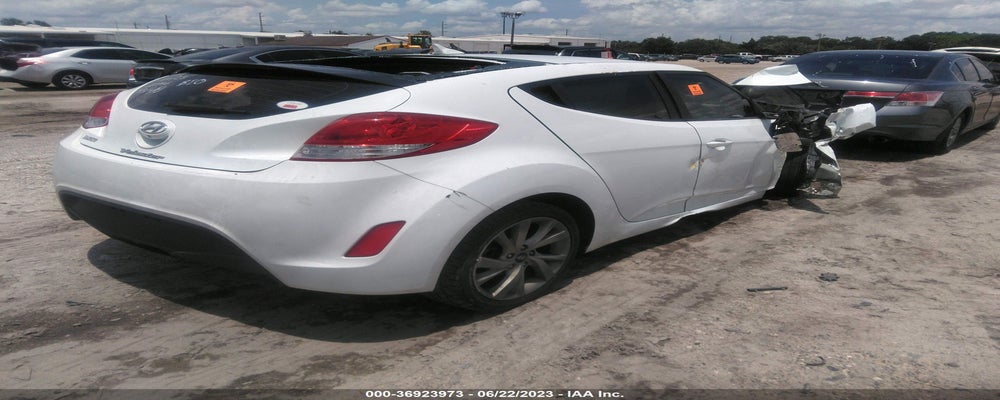 KMHTC6AD8GU268480 2016 HYUNDAI VELOSTER photo no. 4