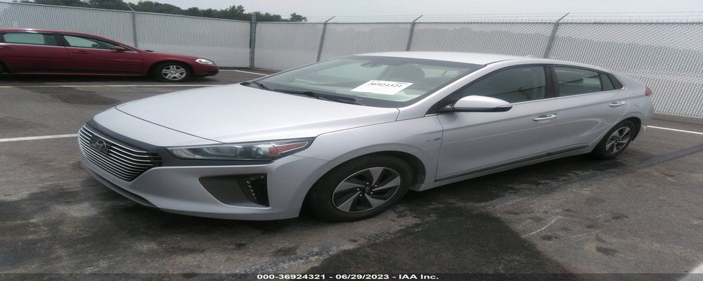 KMHC75LC0JU093734 2018 HYUNDAI IONIQ HYBRID photo no. 2