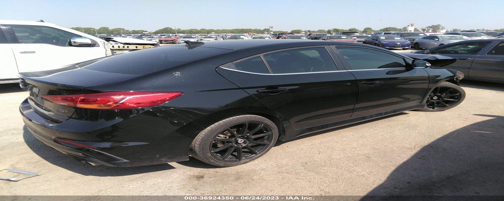 KMHD04LB0JU724976 2018 HYUNDAI ELANTRA photo no. 4