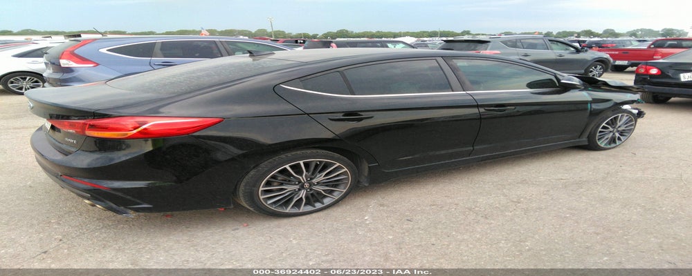 KMHD04LB0JU532893 2018 HYUNDAI ELANTRA photo no. 4
