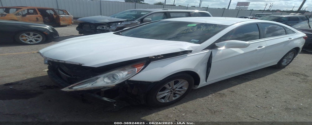 5NPEB4AC2DH695459 2013 HYUNDAI SONATA photo no. 2