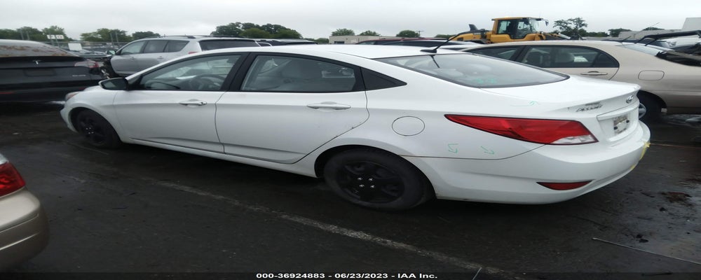 KMHCT4AE3GU972289 2016 HYUNDAI ACCENT photo no. 3