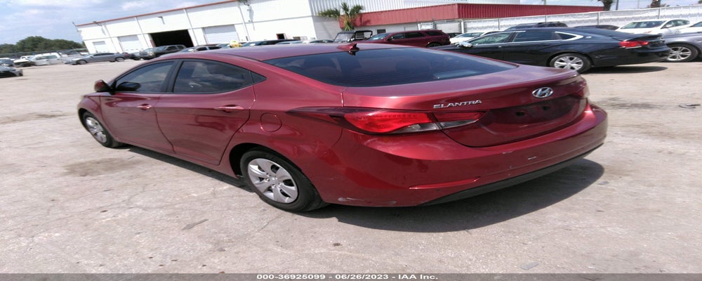 5NPDH4AE3GH761632 2016 HYUNDAI ELANTRA photo no. 3