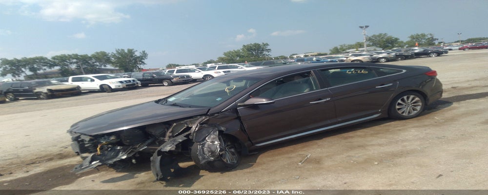 5NPE34AF1GH265255 2016 HYUNDAI SONATA photo no. 2