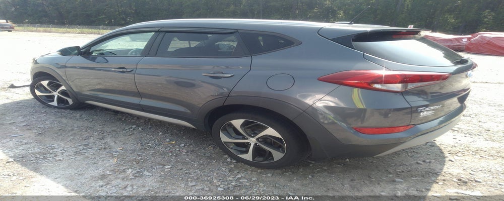 KM8J3CA29HU374815 2017 HYUNDAI TUCSON photo no. 3