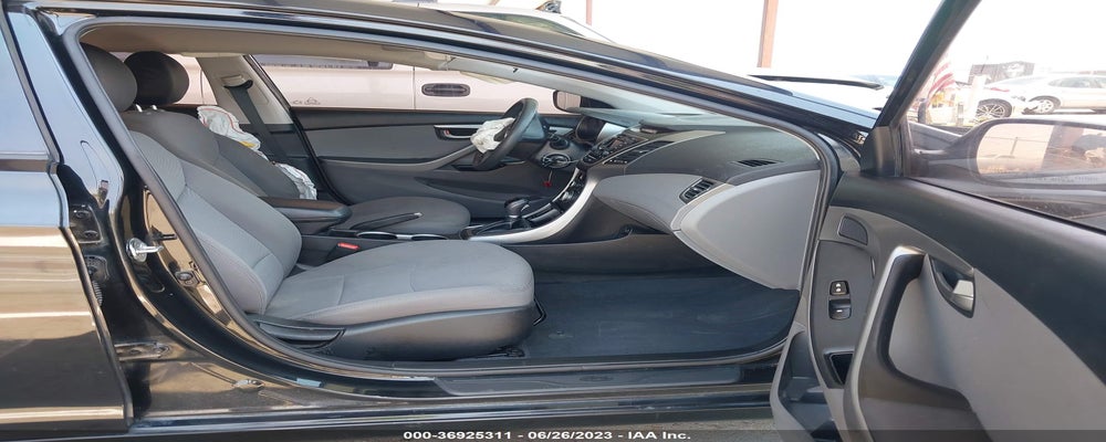 5NPDH4AEXGH783904 2016 HYUNDAI ELANTRA photo no. 5