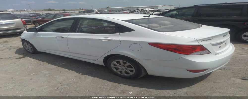 KMHCT4AE3DU533279 2013 HYUNDAI ACCENT photo no. 3