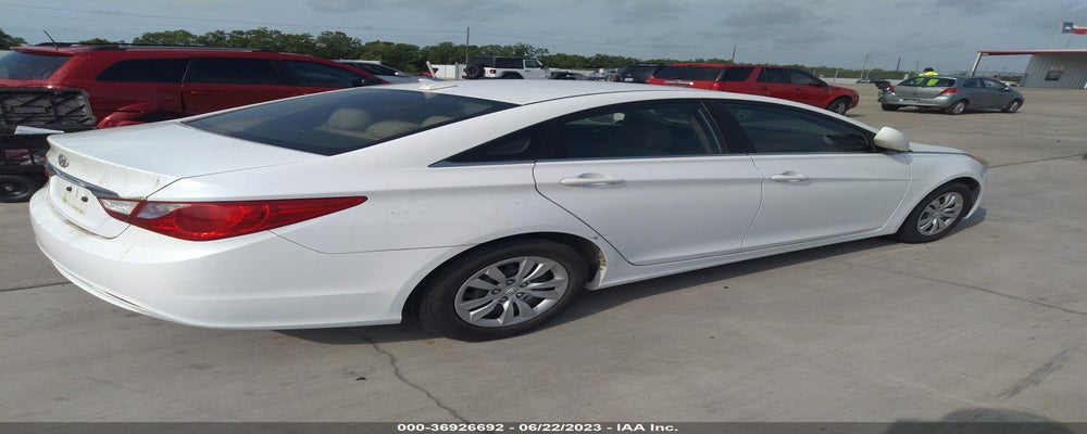 5NPEB4AC1BH012163 2011 HYUNDAI SONATA photo no. 4