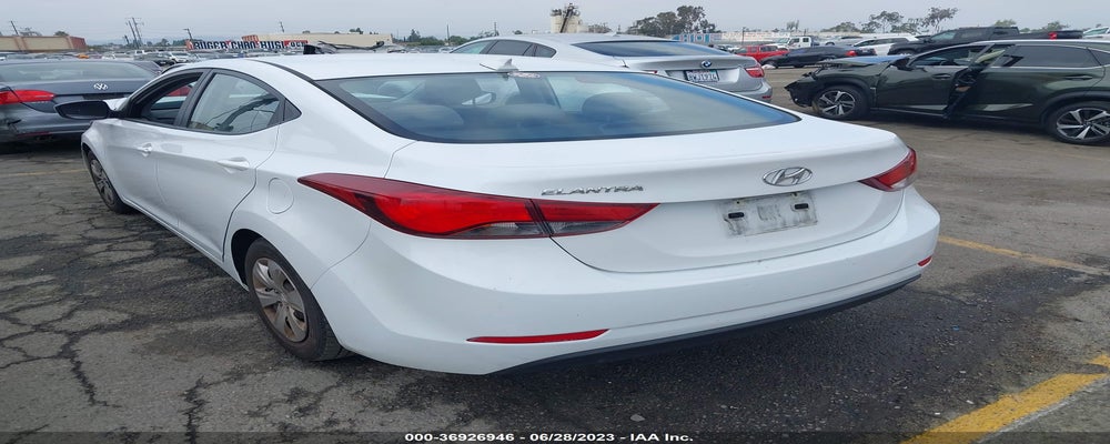 5NPDH4AE8GH739576 2016 HYUNDAI ELANTRA photo no. 3