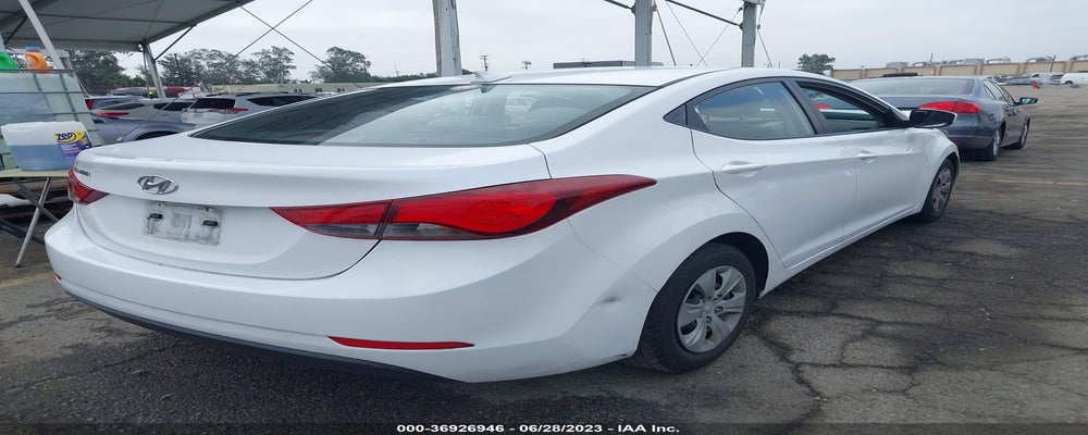 5NPDH4AE8GH739576 2016 HYUNDAI ELANTRA photo no. 4