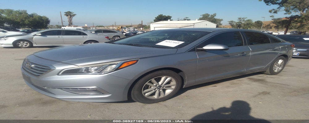 5NPE24AF2FH074476 2015 HYUNDAI SONATA photo no. 2
