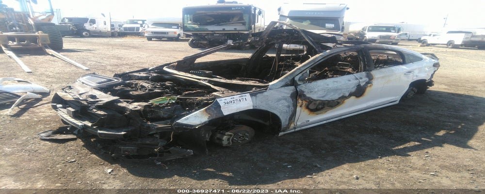 KMHE34L10GA009550 2016 HYUNDAI SONATA HYBRID photo no. 2