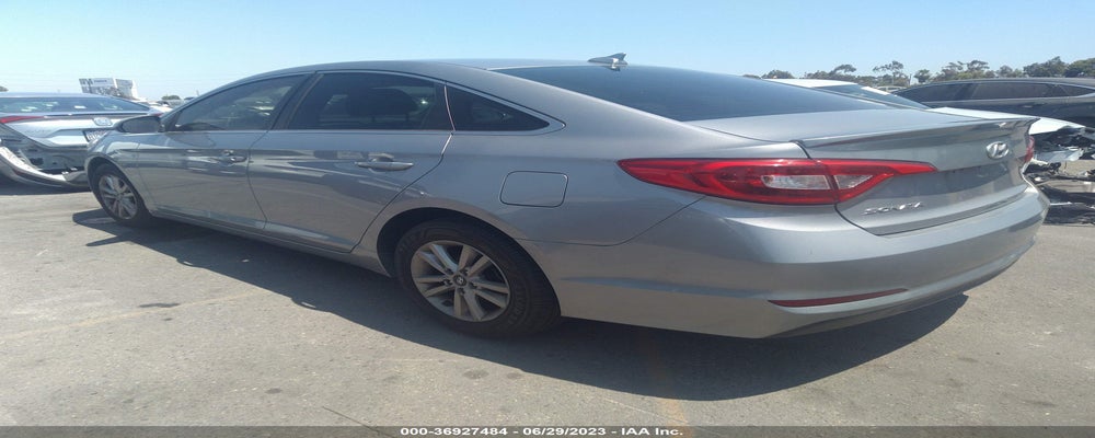 5NPE24AF8FH185968 2015 HYUNDAI SONATA photo no. 3
