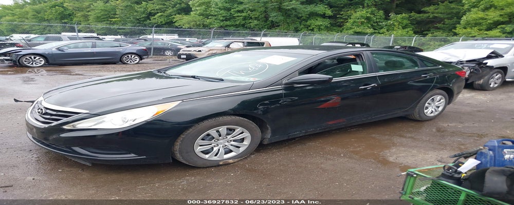 5NPEB4AC4BH298798 2011 HYUNDAI SONATA photo no. 2