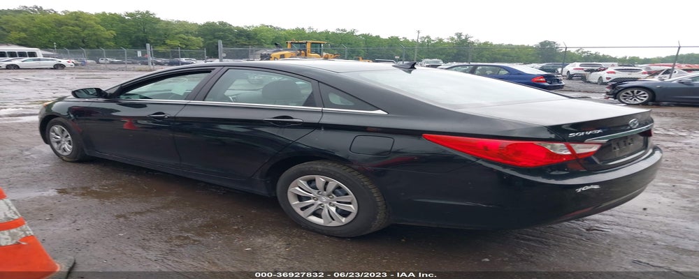 5NPEB4AC4BH298798 2011 HYUNDAI SONATA photo no. 3