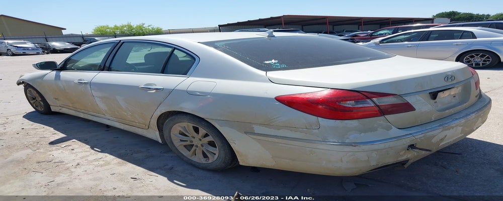 KMHGC4DD8DU243656 2013 HYUNDAI GENESIS photo no. 3