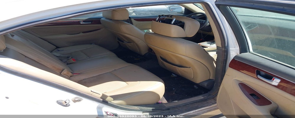 KMHGC4DD8DU243656 2013 HYUNDAI GENESIS photo no. 8