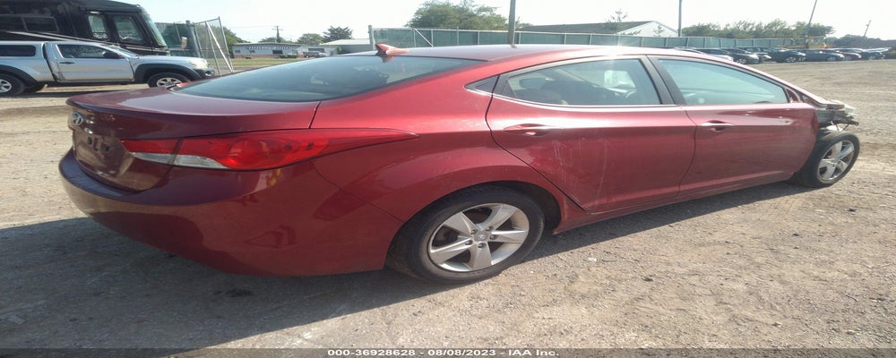 5NPDH4AE2DH262557 2013 HYUNDAI ELANTRA photo no. 4