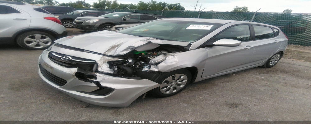 KMHCT5AE7HU336515 2017 HYUNDAI ACCENT photo no. 2