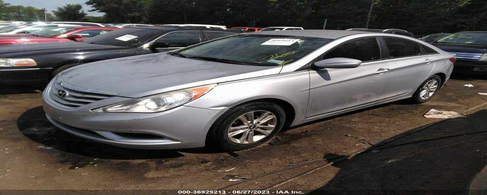 5NPEB4AC9BH159041 2011 HYUNDAI SONATA photo no. 2