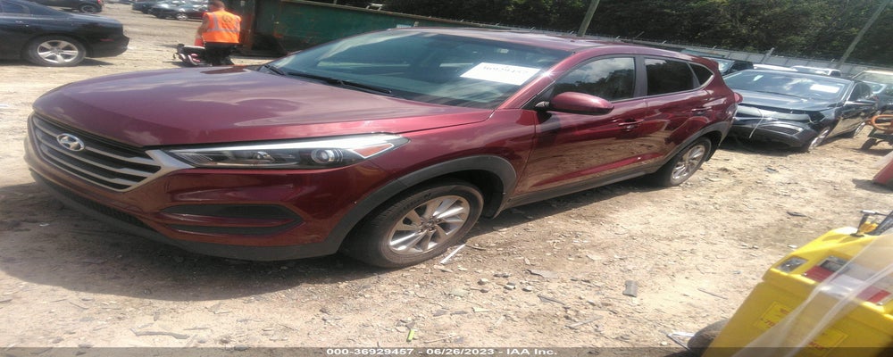 KM8J23A48HU431879 2017 HYUNDAI TUCSON photo no. 2