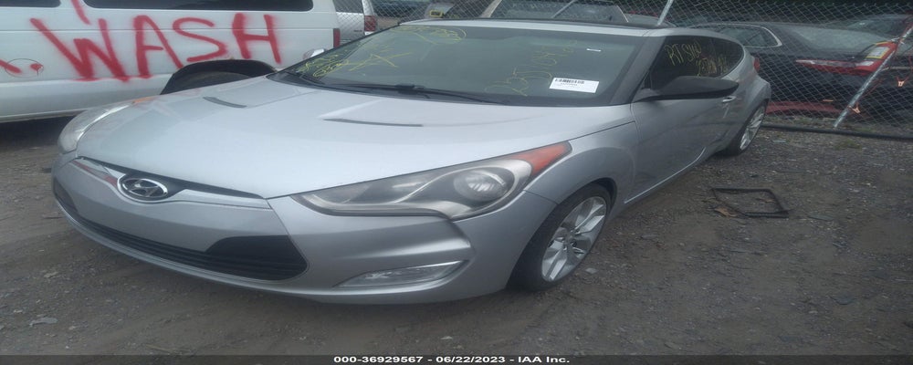 KMHTC6AD7CU024085 2012 HYUNDAI VELOSTER photo no. 2