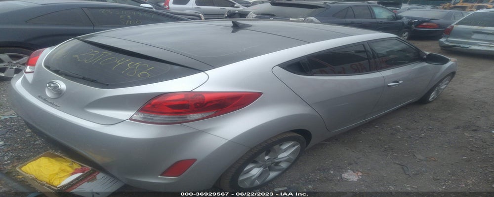 KMHTC6AD7CU024085 2012 HYUNDAI VELOSTER photo no. 4