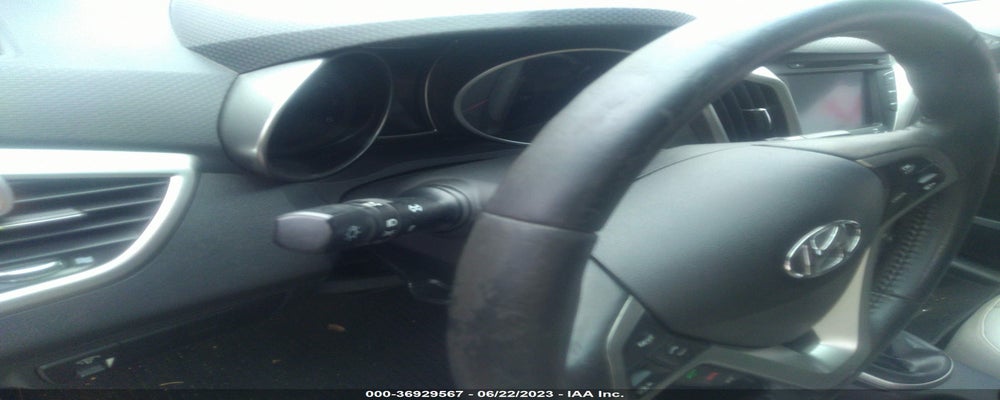 KMHTC6AD7CU024085 2012 HYUNDAI VELOSTER photo no. 7