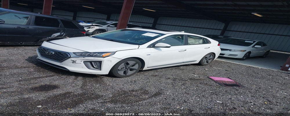 KMHC05LC5LU206794 2020 HYUNDAI IONIQ HYBRID photo no. 2