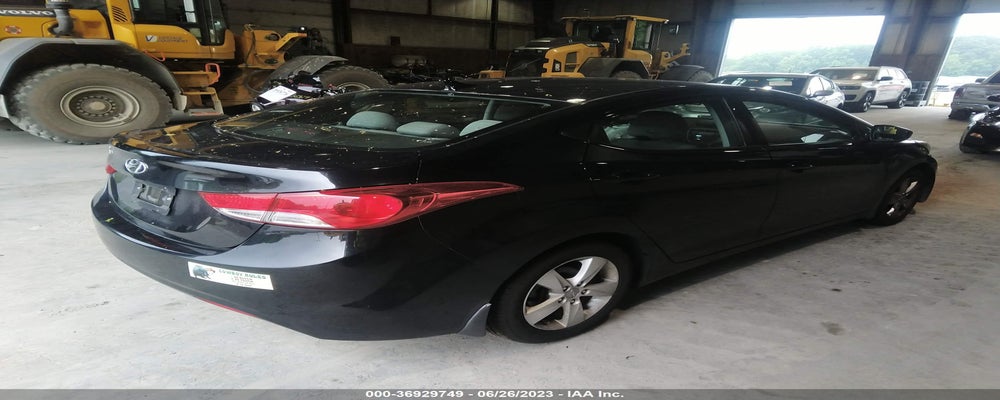 5NPDH4AE1DH413470 2013 HYUNDAI ELANTRA photo no. 4