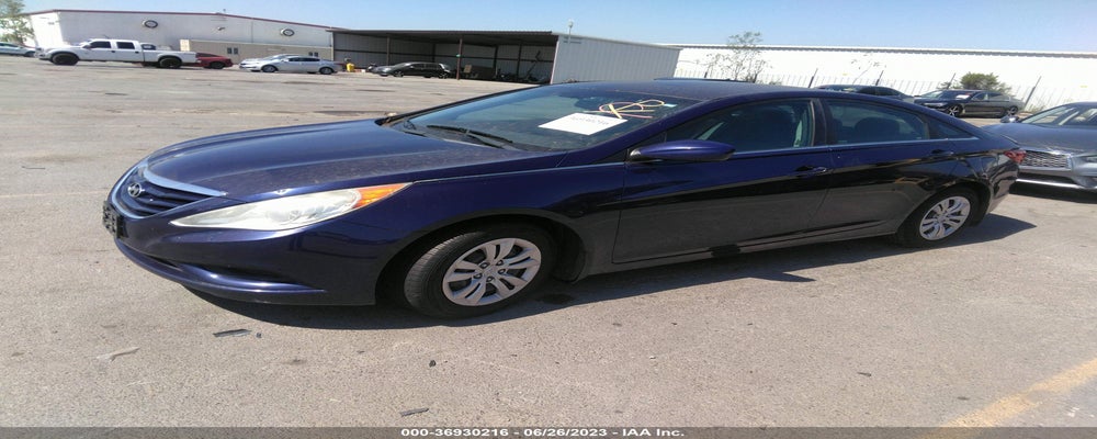 5NPEB4AC8BH293877 2011 HYUNDAI SONATA photo no. 2