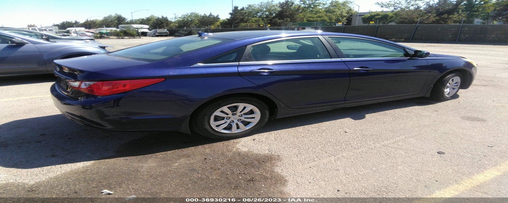 5NPEB4AC8BH293877 2011 HYUNDAI SONATA photo no. 4