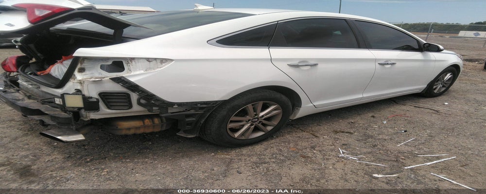 5NPE24AA5FH114392 2015 HYUNDAI SONATA photo no. 4