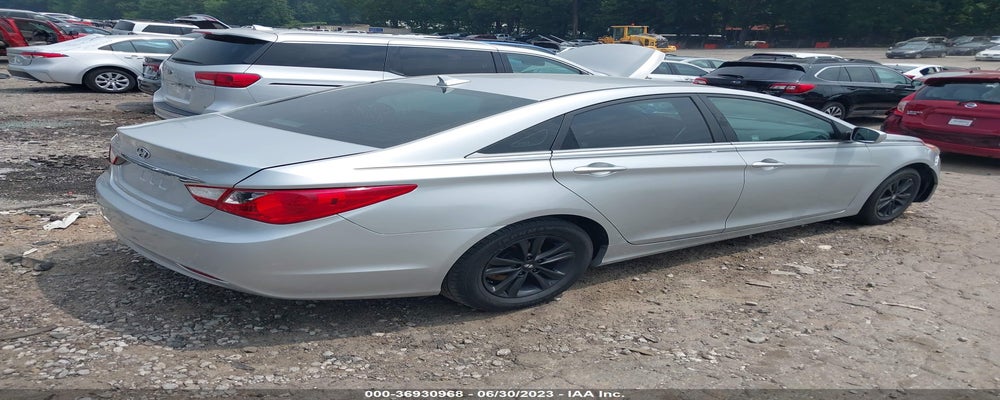 5NPEB4AC1BH223752 2011 HYUNDAI SONATA photo no. 4