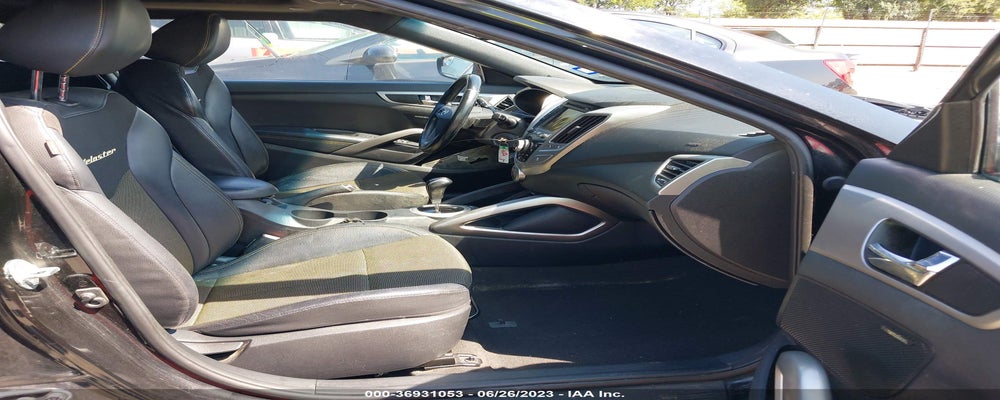 KMHTC6AD1GU265730 2016 HYUNDAI VELOSTER photo no. 5