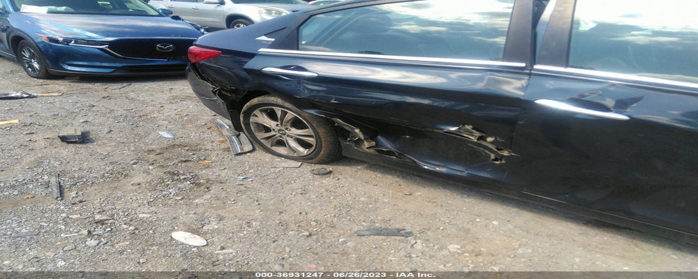 5NPEC4AC7BH127198 2011 HYUNDAI SONATA photo no. 6