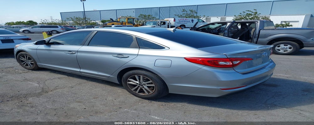 5NPE24AF3FH055838 2015 HYUNDAI SONATA photo no. 3