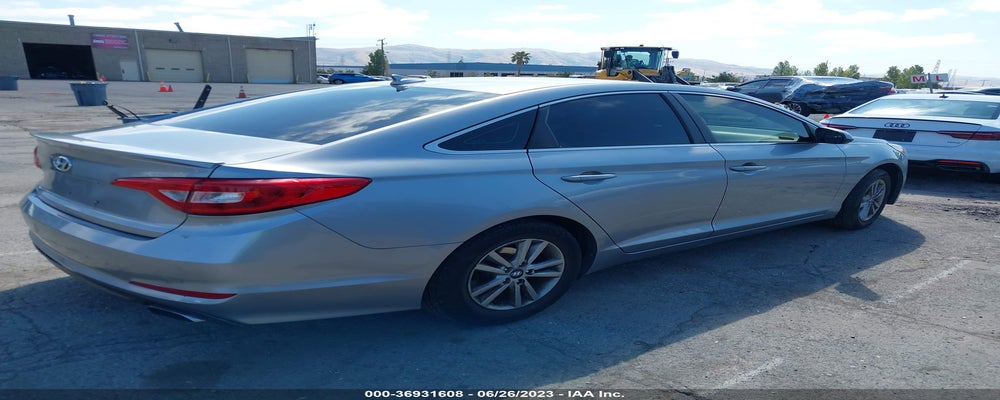 5NPE24AF3FH055838 2015 HYUNDAI SONATA photo no. 4