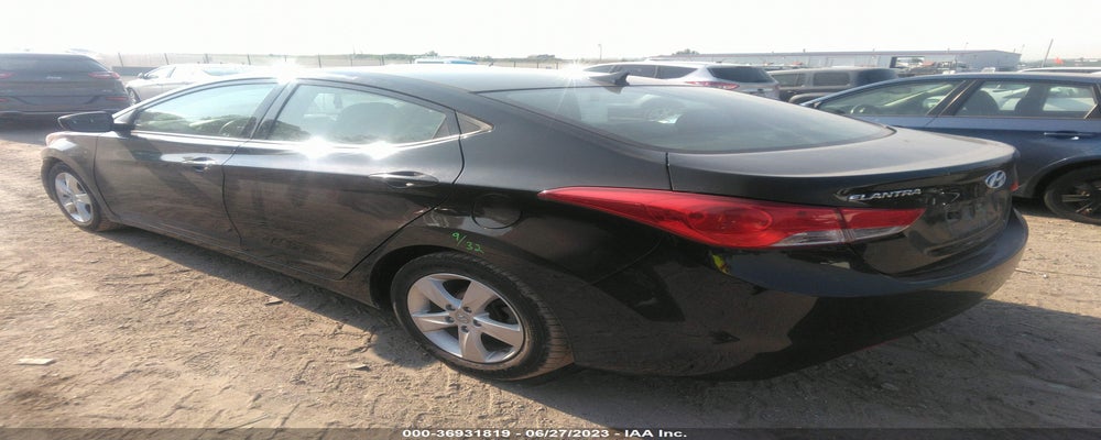 5NPDH4AE0DH384351 2013 HYUNDAI ELANTRA photo no. 3