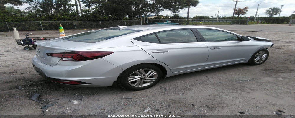 5NPD84LF8LH505051 2020 HYUNDAI ELANTRA photo no. 4