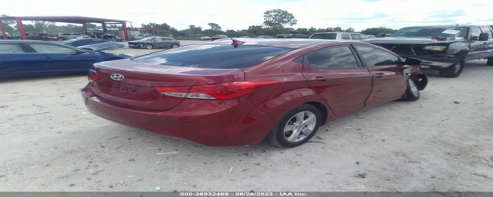 5NPDH4AE2DH438913 2013 HYUNDAI ELANTRA photo no. 4