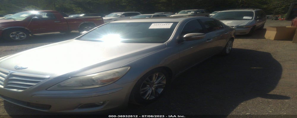 KMHGC4DF7BU121823 2011 HYUNDAI GENESIS photo no. 2
