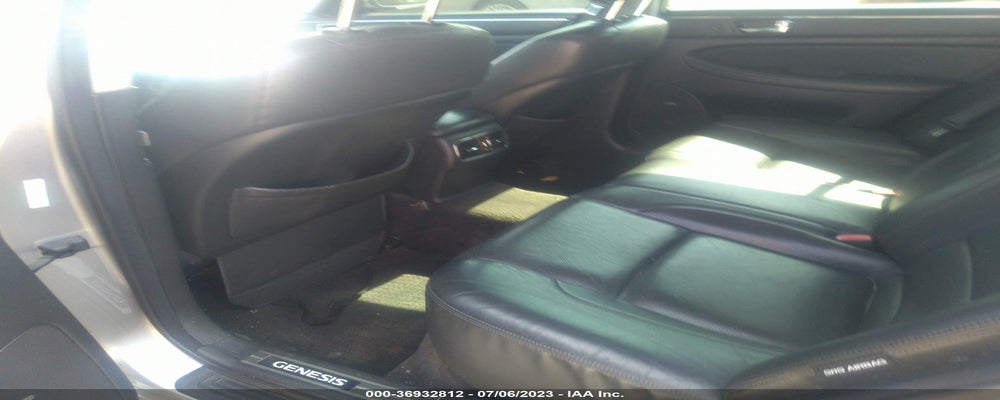 KMHGC4DF7BU121823 2011 HYUNDAI GENESIS photo no. 9
