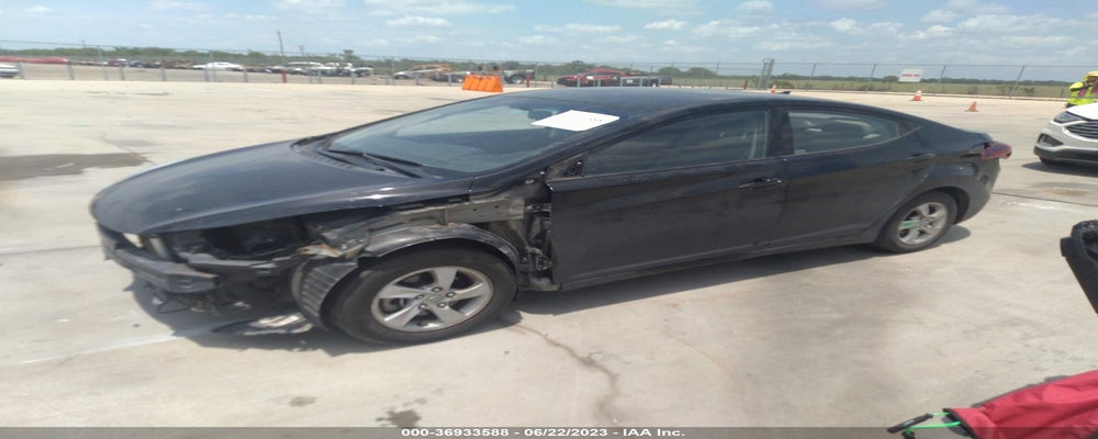 KMHDH4AE0GU643815 2016 HYUNDAI ELANTRA photo no. 2